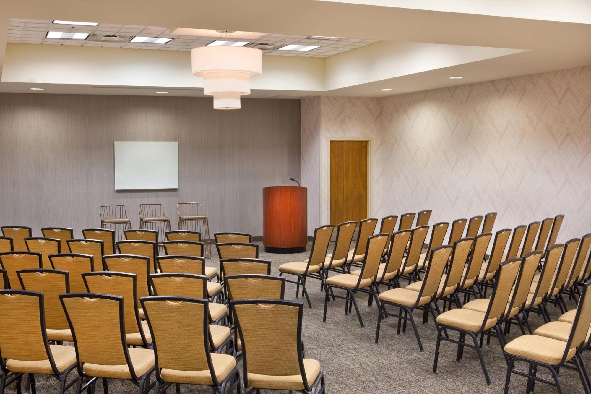 Springhill Suites Chesapeake Greenbrier מראה חיצוני תמונה